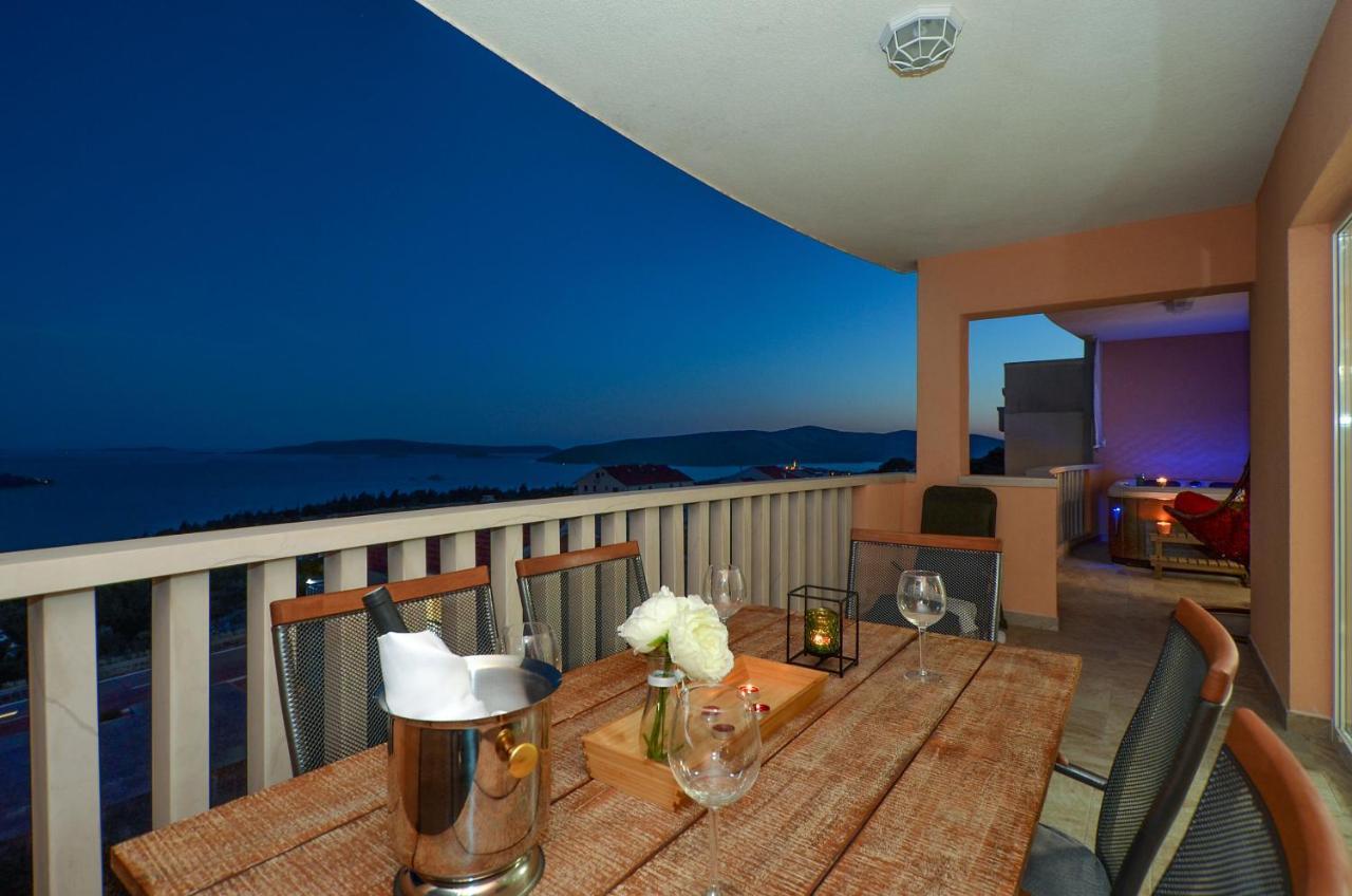 Apartment Elza Trogir Exterior photo